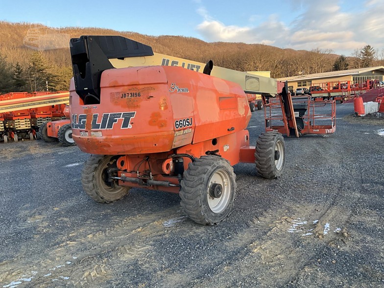 Telescopic Boom Lift - View 2